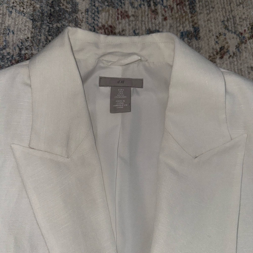 H&M Oversized White Linen/Viscose Blazer with Black Buttons-Small - Picture 3 of 9